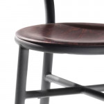 Pipe chaise design magis noir hetre foncé