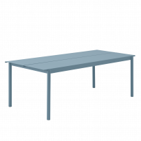 Table de jardin LINEAR STEEL de Muuto, 220 cm, Bleu pâle