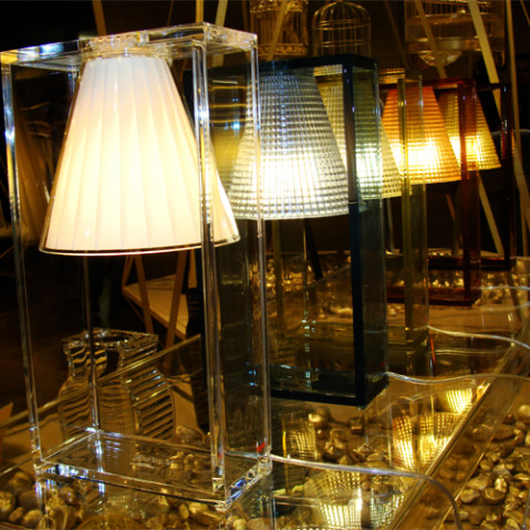 lampe poser light air sculptee kartell cristal