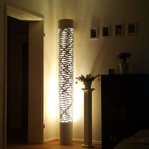 visuel punktum Trænge ind LAMPADAIRE LED TRESS GRANDE, 2 couleurs de FOSCARINI